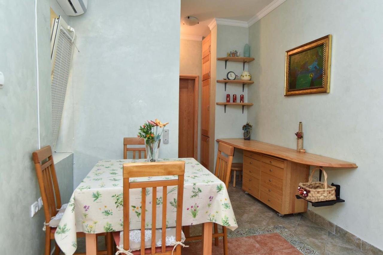 בודווה Comfort Inn Old Town מראה חיצוני תמונה